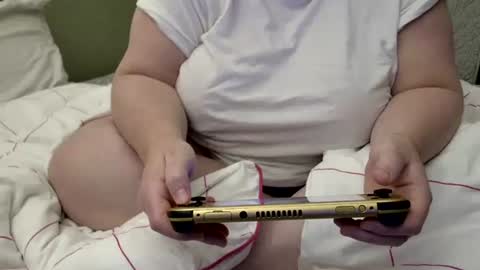 Snapshot of marthabriest chatting on 2, 11, 2025 Martha online show from 2, 11, 2025