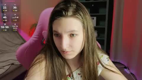 Snapshot of marthalune chatting on 11, 11, 2025 Martha online show from 11, 11, 2025