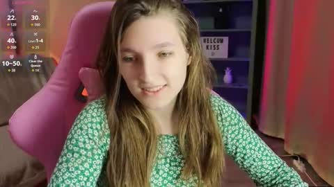 Snapshot of marthalune chatting on 12, 11, 2025 Martha online show from 12, 11, 2025