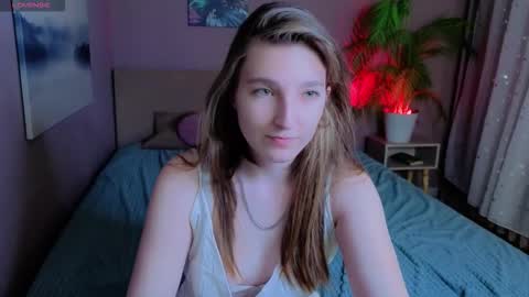 Snapshot of marthalune chatting on 14, 11, 2025 Martha online show from 14, 11, 2025