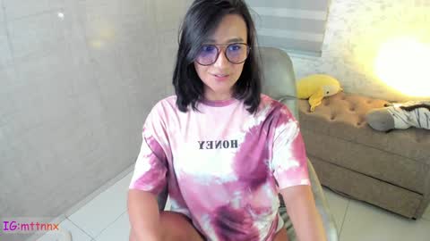 Snapshot of martiiinaa_ chatting on 21, 1, 2025 Martina online show from 21, 1, 2025