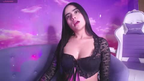 Martina online show from 6, 10, 2025