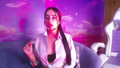 Martina online show from 7, 10, 2025