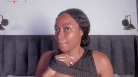 Laura online show from 15, 11, 2025