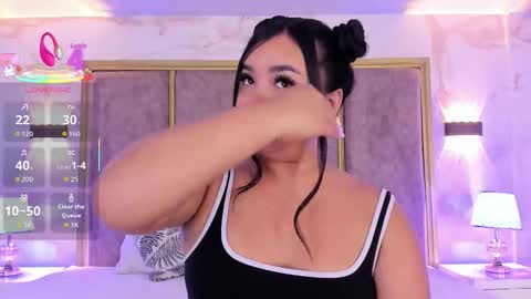 Snapshot of martinagarcia__ chatting on 11, 10, 2025 Martina Garcia online show from 11, 10, 2025