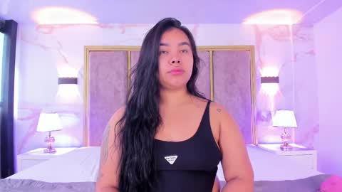 Snapshot of martinagarcia__ chatting on 13, 10, 2025 Martina Garcia online show from 13, 10, 2025