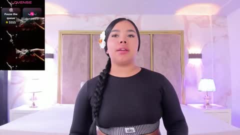 Snapshot of martinagarcia__ chatting on 11, 11, 2025 Martina Garcia online show from 11, 11, 2025