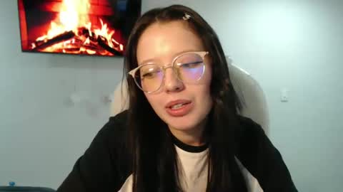 Snapshot of maru_chan_ chatting on 26, 9, 2025 INSTAGRAM Maruchan 02 online show from 26, 9, 2025