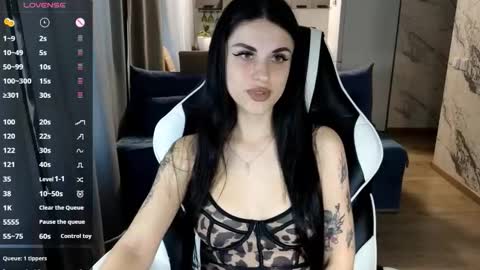 Snapshot of mary___moore chatting on 19, 10, 2025 Maria online show from 19, 10, 2025