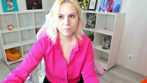 mary__bailey online show from 1, 2, 2025