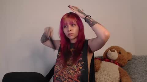                      100   online show from 8, 10, 2025