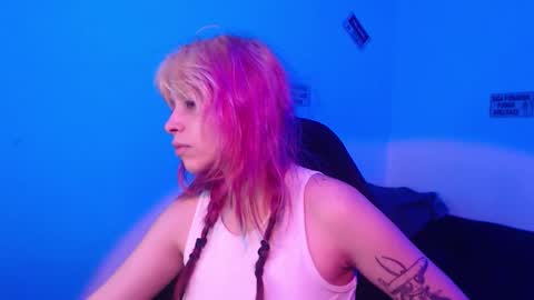                      100   online show from 19, 11, 2025