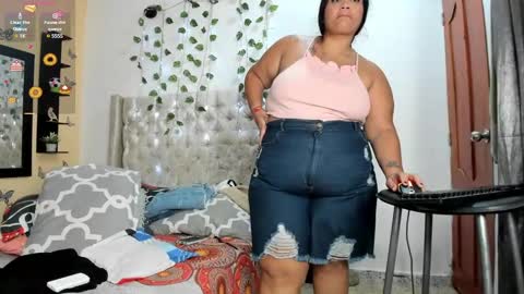 Marycurvy online show from 18, 12, 2024