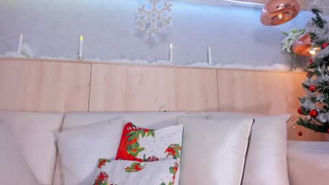 Snapshot of maryevans_ chatting on 23, 12, 2024 online show from 23, 12, 2024