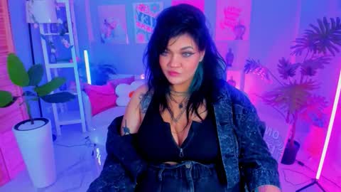 Snapshot of maryharrys chatting on 17, 10, 2025 Mary online show from 17, 10, 2025