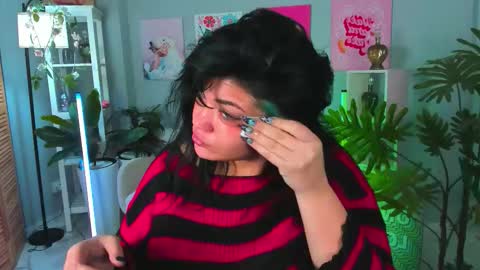 Snapshot of maryharrys chatting on 5, 11, 2025 Mary online show from 5, 11, 2025