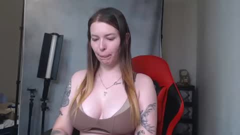 MaryHotLoves online show from 22, 10, 2025