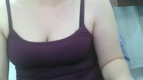 Snapshot of marylinro chatting on 9, 10, 2025 marylinro online show from 9, 10, 2025