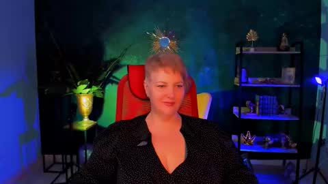 Snapshot of marymogan chatting on 7, 11, 2025 marymogan online show from 7, 11, 2025