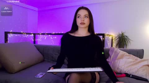 Marina online show from 4, 1, 2025