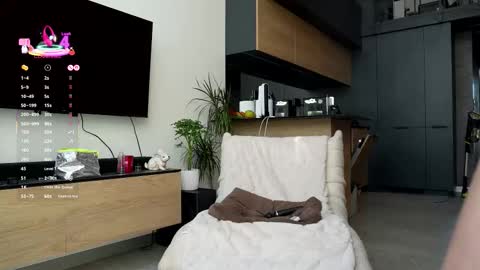 Snapshot of marypsiss chatting on 1, 11, 2025 Marina online show from 1, 11, 2025