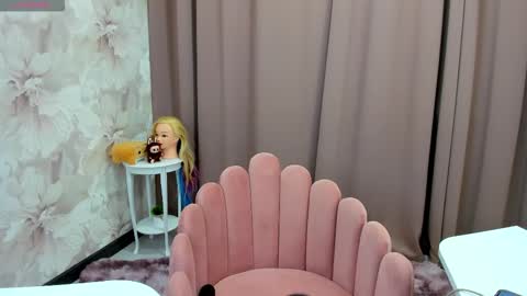 Luucy UTC1 Mon Tue Wed Thu Fri 0500-1130 online show from 10, 10, 2025