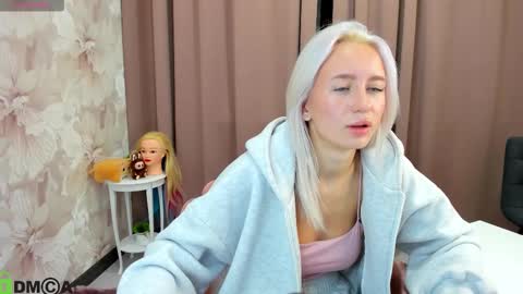 Luucy UTC1 Mon Tue Wed Thu Fri 0500-1130 online show from 21, 10, 2025