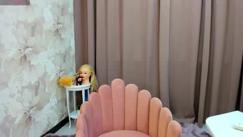 Luucy UTC1 Mon Tue Wed Thu Fri 0500-1130 online show from 22, 10, 2025