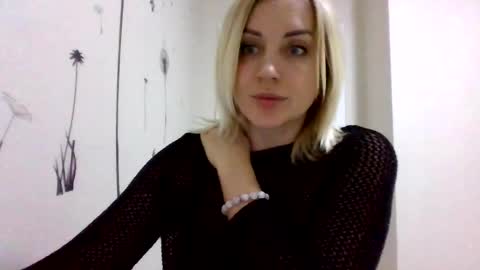 Snapshot of maryyemm chatting on 12, 1, 2025 maryyemm online show from 12, 1, 2025