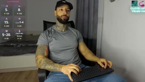 masculineguy69 online show from 18, 10, 2025