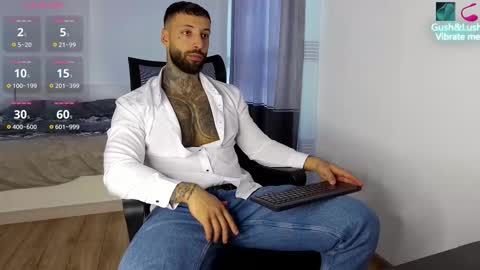 masculineguy69 online show from 28, 10, 2025