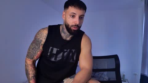 masculineguy69 online show from 14, 12, 2025