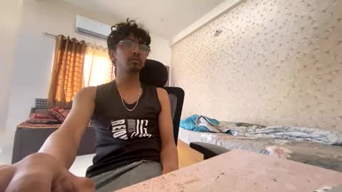 maskboyz2003 online show from 11, 10, 2025