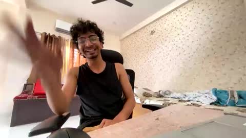 maskboyz2003 online show from 25, 10, 2025