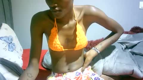 maskgang001 online show from 19, 12, 2025