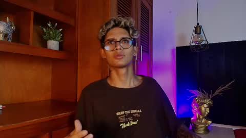   online show from 2, 10, 2025