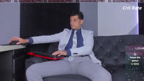 I am Massimo online show from 16, 11, 2025