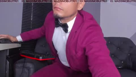 I am Massimo online show from 15, 12, 2025