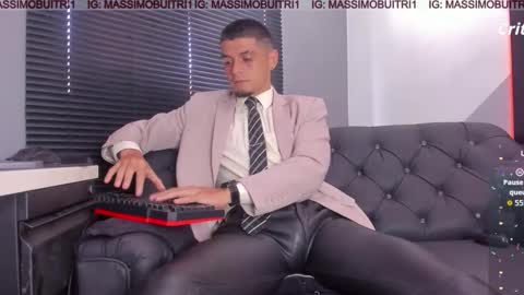 I am Massimo online show from 11, 2, 2026