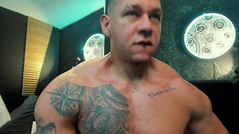 Snapshot of massimowalton2 chatting on 24, 12, 2024 massimowalton2 online show from 24, 12, 2024