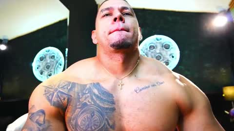 Snapshot of massimowalton2 chatting on 15, 11, 2025 massimowalton2 online show from 15, 11, 2025