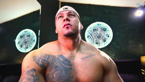 Snapshot of massimowalton2 chatting on 16, 11, 2025 massimowalton2 online show from 16, 11, 2025