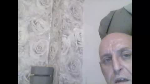 Snapshot of massivecock1980604187 chatting on 19, 9, 2025 massivecock1980604187 online show from 19, 9, 2025