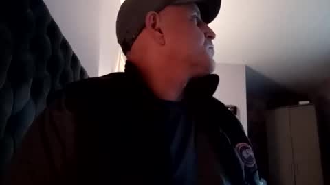 Snapshot of massivecock1980604187 chatting on 19, 10, 2025 massivecock1980604187 online show from 19, 10, 2025