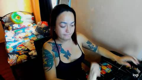 Snapshot of massivecockcum chatting on 26, 10, 2025 kimmy online show from 26, 10, 2025