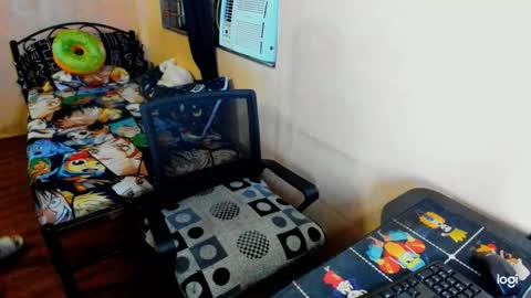 Snapshot of massivecockcum chatting on 23, 11, 2025 kimmy online show from 23, 11, 2025