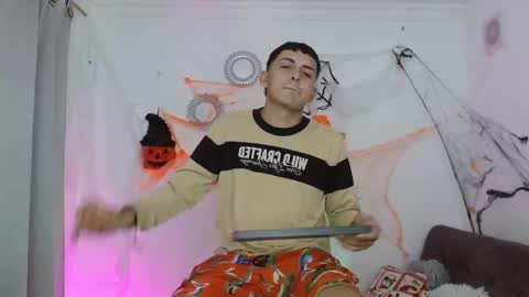 Snapshot of master_loky chatting on 3, 11, 2025 master_loky online show from 3, 11, 2025