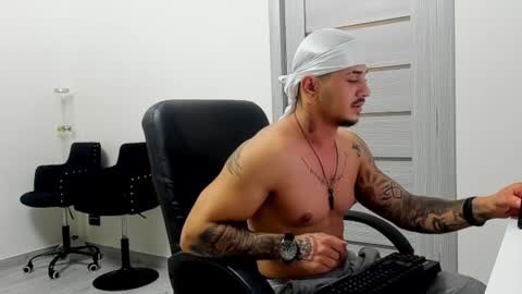 Snapshot of masterchris12 chatting on 3, 12, 2024 masterchris12 online show from 3, 12, 2024