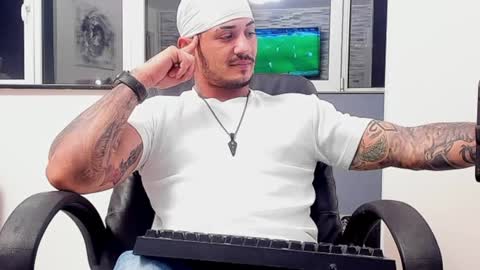 Snapshot of masterchris12 chatting on 10, 12, 2024 masterchris12 online show from 10, 12, 2024