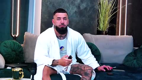 masterkingofmuscle online show from 3, 2, 2025